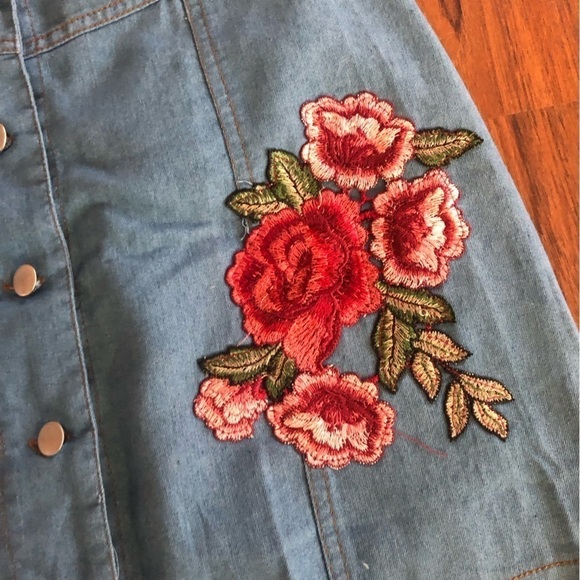 JEAN skirt button down floral size large - Picture 2 of 4